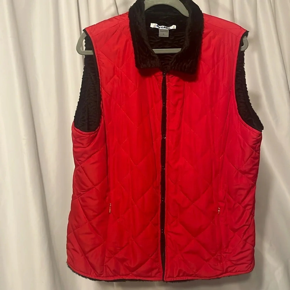 Vest Nygard L Beautiful Red with Black furry Lining Puffer Vest Quilted